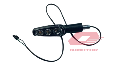 QJ SRT 800X125SATR125RTRX ARKA SİNYAL SAĞ R29