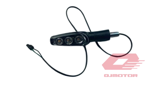 QJ SRT 800X125SATR125RTRX ARKA SİNYAL SAĞ R29