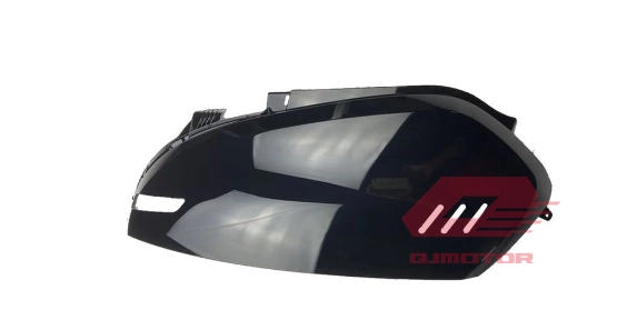 QJ VPS 125 ARKA YAN PANEL SAĞ SİYAH